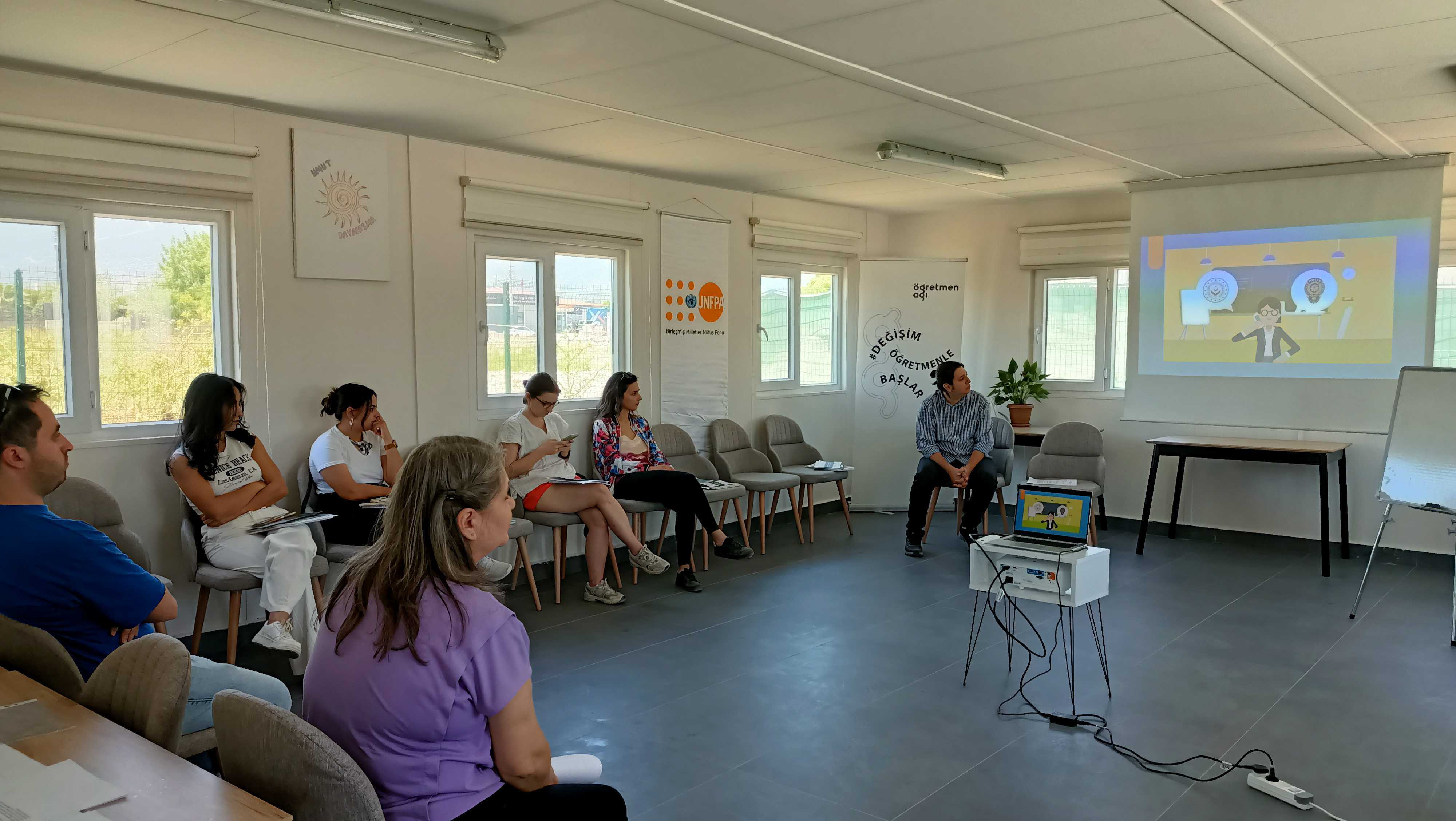 Çocuk Yaşta Erken ve Zorla Evliliklerin (ÇYEZE) Önlenmesi için Öğretmen Güçlenmesi